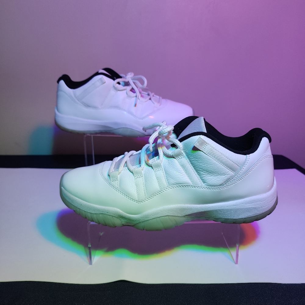 Jordan 11 legend blue low, size 11